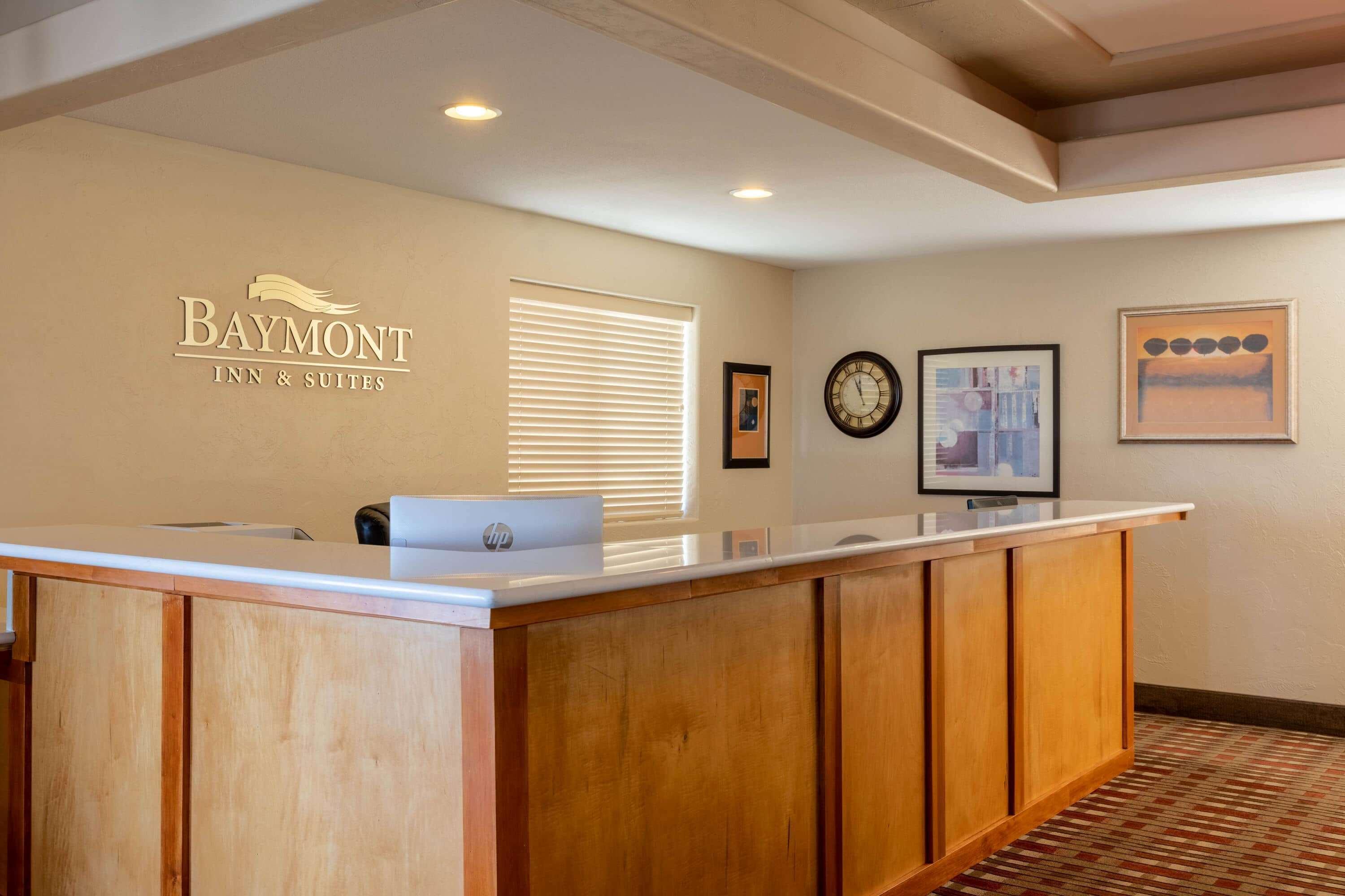 Baymont By Wyndham Spearfish Hotel Bagian luar foto