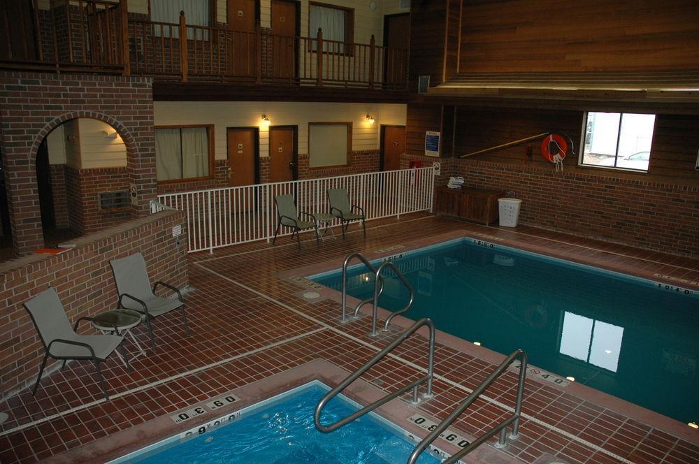 Baymont By Wyndham Spearfish Hotel Bagian luar foto